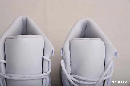 JORDAN - 748 AR0715-100 WHITE RETRO Stylish 11 METALLIC SILVER 1006